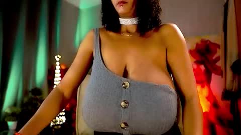 Nikita - Scroll down and read my bio please. New Pictures in Bio online show from November 17, 7:22 am