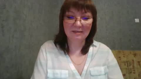 marinamrs online show from January 14, 4:04 pm