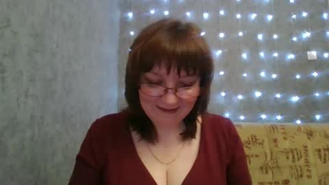 marinamrs online show from December 19, 11:00 pm