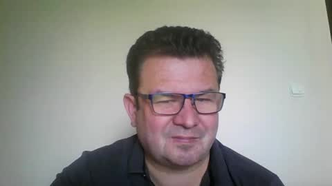 Snapshot of mariopolandsex chatting on September 10, 9:21 am Sexi Mario online show from September 10, 9:21 am