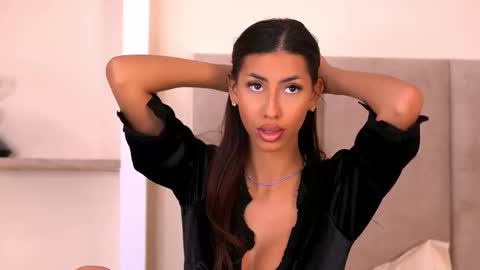 Marisa online show from March 23, 6:13 pm