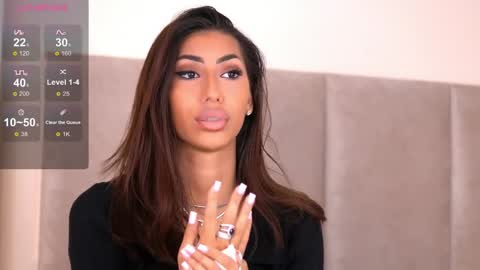 Marisa online show from April 5, 4:59 pm