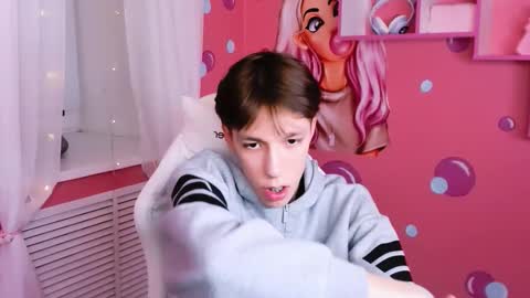 Mark online show from October 24, 3:46 pm