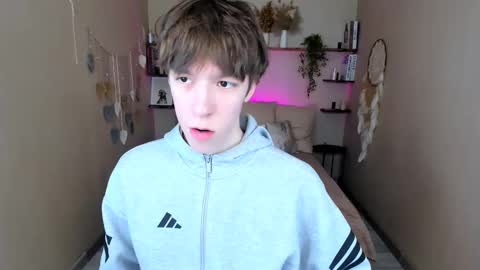 Mark online show from February 14, 10:51 am