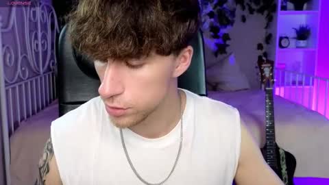 mark_caron online show from October 16, 8:40 pm