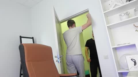 MARK KARSON online show from October 9, 12:10 pm