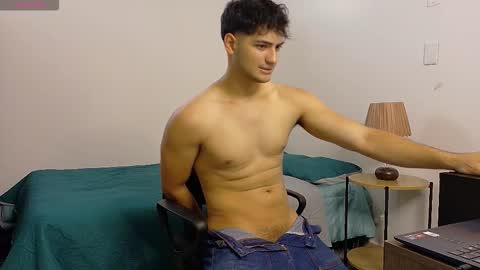 Antonio banderas online show from February 19, 9:14 pm