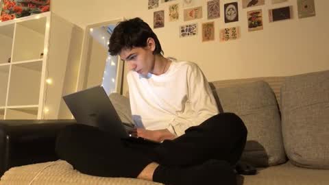 Mark online show from October 29, 1:35 pm