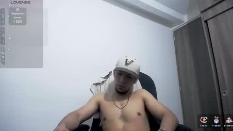 MODEL Mark Rut online show from February 12, 1:52 am