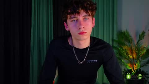 Mark online show from April 10, 5:06 pm