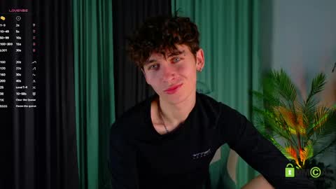 Mark online show from April 12, 3:49 pm