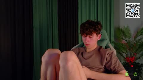 Mark online show from March 2, 9:21 pm