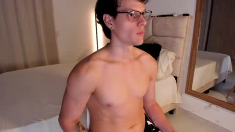 troy online show from April 27, 2:20 am