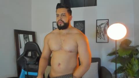 mark_x23 online show from March 23, 1:32 am