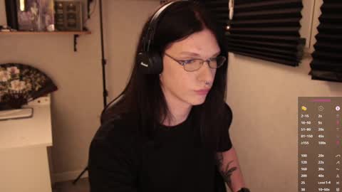 Mark online show from February 18, 9:09 pm