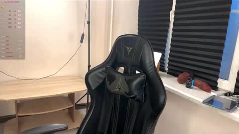 Mark online show from December 20, 2:02 pm