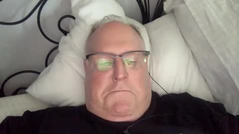 Mark online show from April 23, 9:49 pm