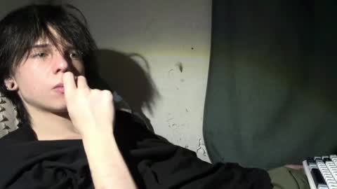 Mark online show from April 22, 11:01 pm