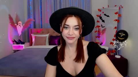 Snapshot of marladewis chatting on October 25, 10:58 am MarlaDewis online show from October 25, 10:58 am