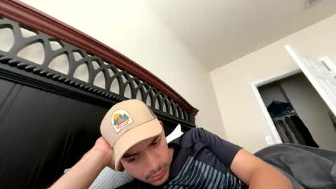 marlonnolascotabora15 online show from April 18, 8:31 pm