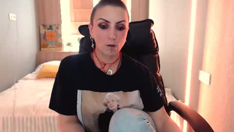 maromiassecret online show from July 21, 11:01 am