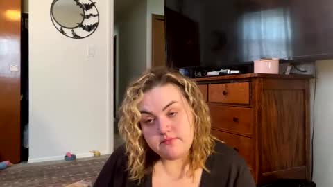 maroon_moon online show from February 18, 4:36 pm