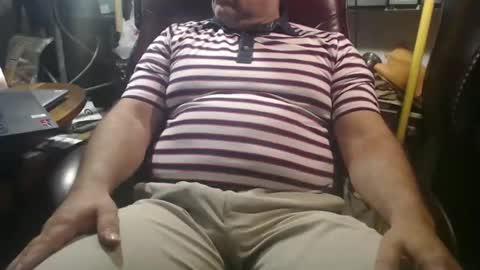 only fans marrieddad19751975 online show from April 19, 5:19 am