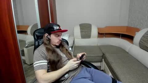 Alan online show from March 4, 4:26 pm