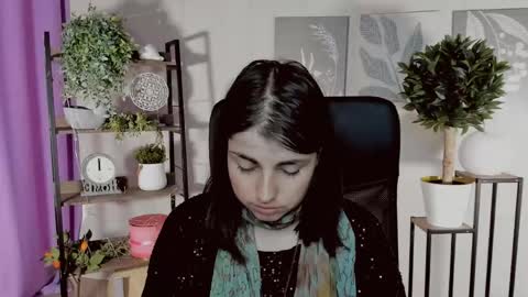 martaedams online show from April 18, 6:15 am