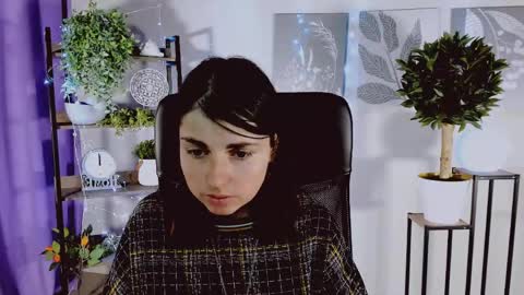 martaedams online show from April 22, 6:53 am