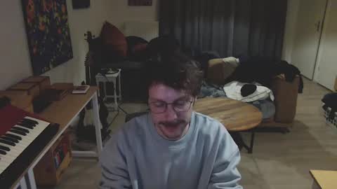 Roger online show from December 19, 4:56 am