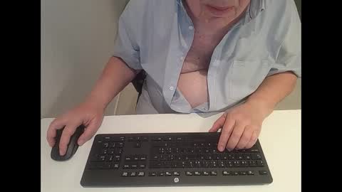 martin_1947 online show from January 19, 8:30 pm