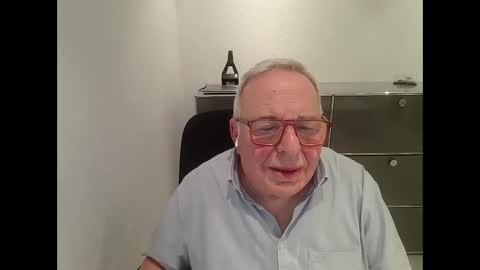 martin_1947 online show from December 17, 11:27 pm