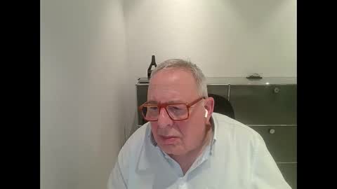 martin_1947 online show from February 21, 10:48 pm