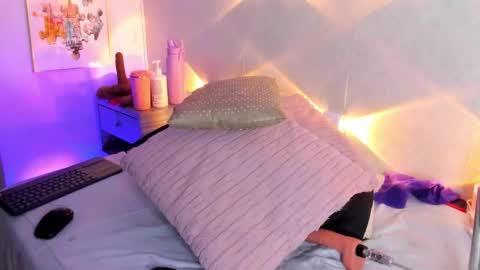 martina mIIler online show from March 22, 2:21 pm