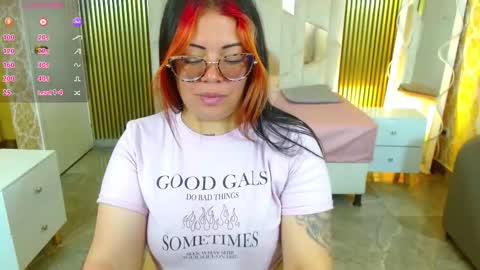 Hey im martina online show from November 12, 4:04 am