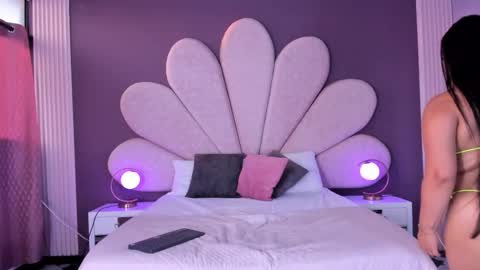 Martina Garcia online show from March 10, 10:45 pm