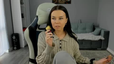 mary_jain13 online show from October 28, 8:37 am