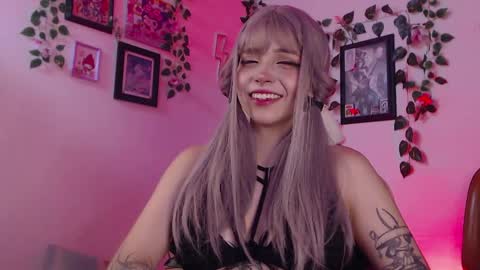 Snapshot of mary_janness chatting on January 11, 5:20 am                      100   online show from January 11, 5:20 am