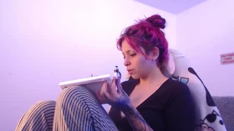 Snapshot of mary_janness chatting on October 20, 4:56 pm                      100   online show from October 20, 4:56 pm