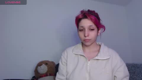 Snapshot of mary_janness chatting on October 11, 12:21 pm                      100   online show from October 11, 12:21 pm