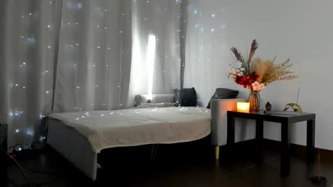 Snapshot of mary_julia chatting on September 22, 11:09 pm Julia online show from September 22, 11:09 pm