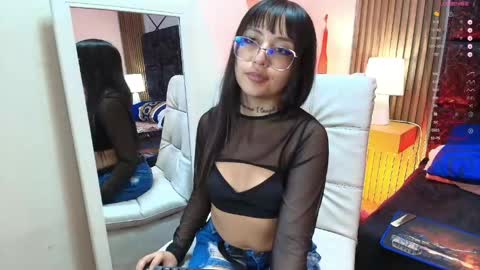 mary online show from March 24, 1:00 am