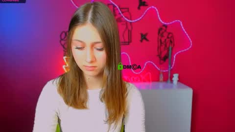 mary skiny online show from April 17, 6:43 pm