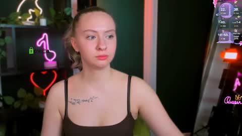 mary skiny online show from April 5, 6:38 pm