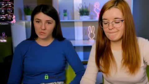 mary skiny online show from April 1, 3:42 pm