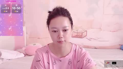 mary_uu online show from October 14, 7:33 am