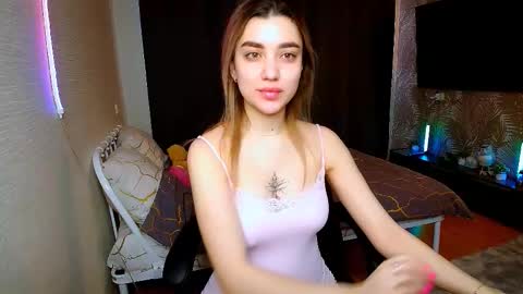 maryam online show from March 7, 2:00 am