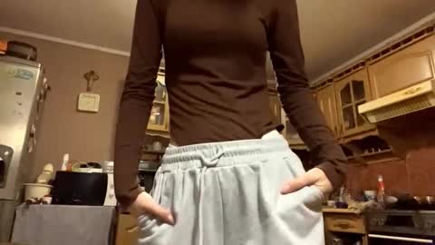 Tessa  online show from March 4, 10:29 pm