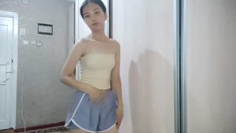 Lily online show from July 18, 12:40 pm
